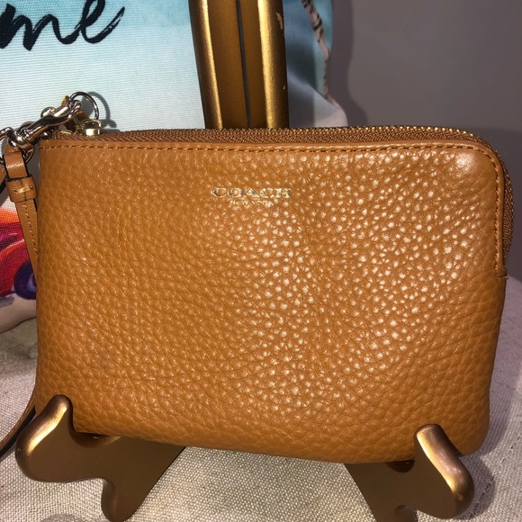 Coach Brown Leather Wristlet Wallet Excellent Condition - Picture 4 of 10